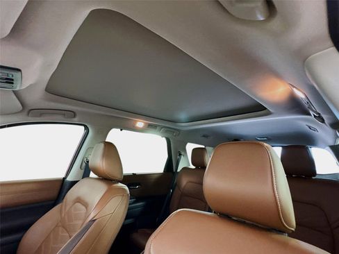 Certified 2023 Nissan Pathfinder Platinum AWD/4WD image 14
