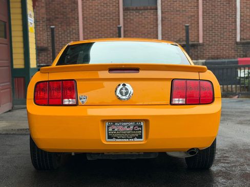 Used 2007 Ford Mustang Premium RWD image 6