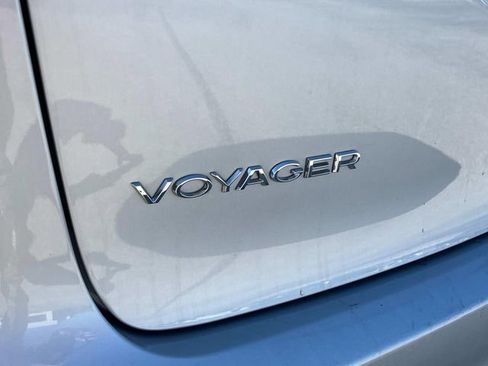 Certified 2024 Chrysler Voyager LX image 38