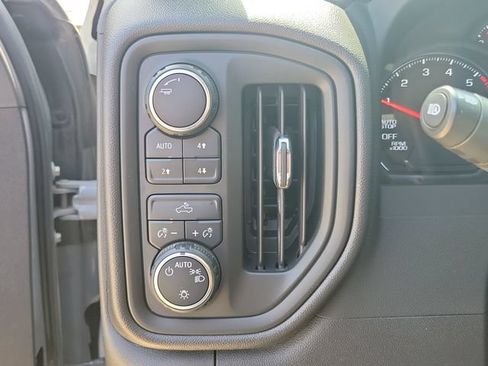 Used 2025 Chevrolet Silverado 1500 Custom Trail Boss AWD/4WD image 21