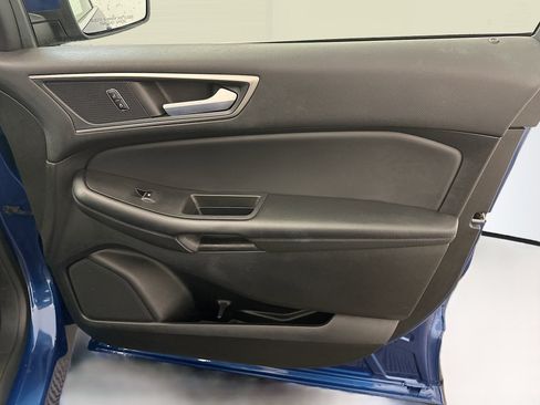Used 2024 Ford Edge SEL image 33