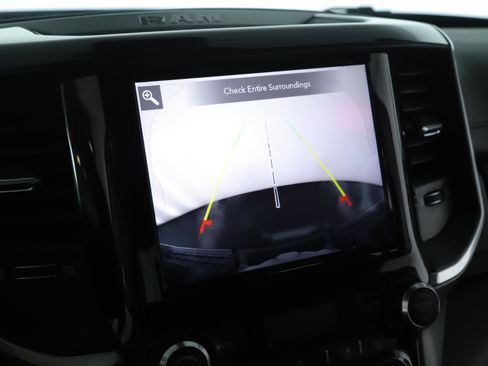 Used 2020 RAM 1500 Laramie AWD/4WD image 13
