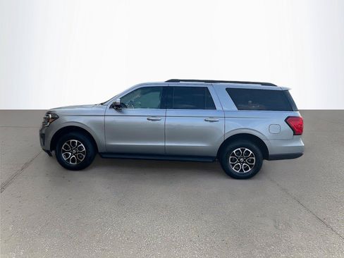 Used 2024 Ford Expedition Max XLT AWD/4WD image 7
