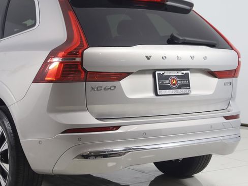 Used 2023 Volvo XC60 B5 Plus w/ Climate Package image 24