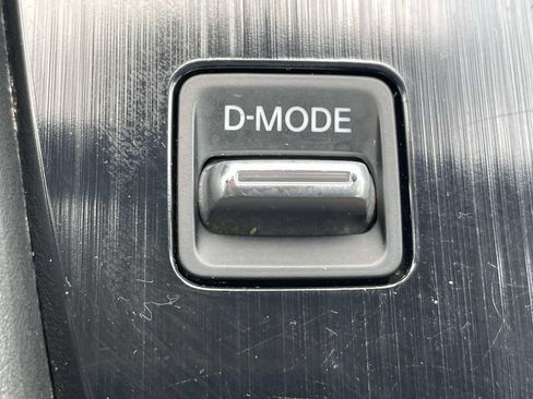 Used 2021 Nissan Rogue SV w/ Premium Package FWD image 31
