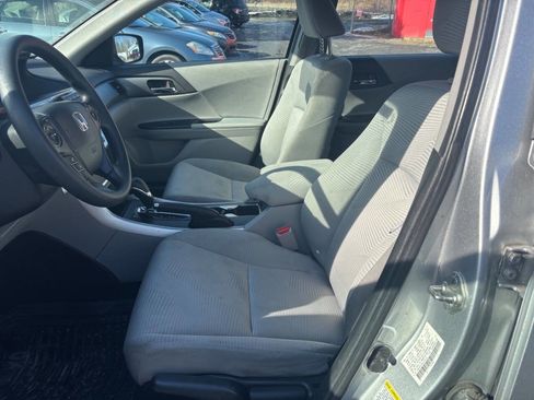 Used 2014 Honda Accord LX image 9