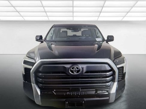 Used 2023 Toyota Tundra Limited w/ Power Package AWD/4WD image 6