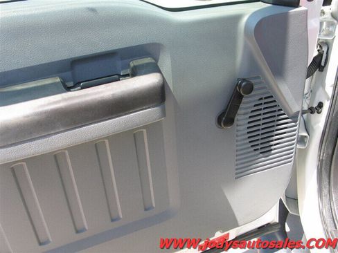 Used 2013 Ford F250 XL RWD image 3