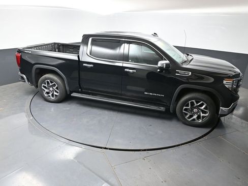 Used 2022 GMC Sierra 1500 SLT w/ SLT Convenience Package AWD/4WD image 45