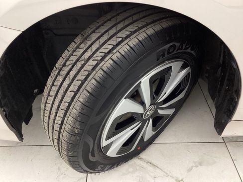 Used 2017 Toyota Prius Prime Premium w/ Carpet Mat Package image 43