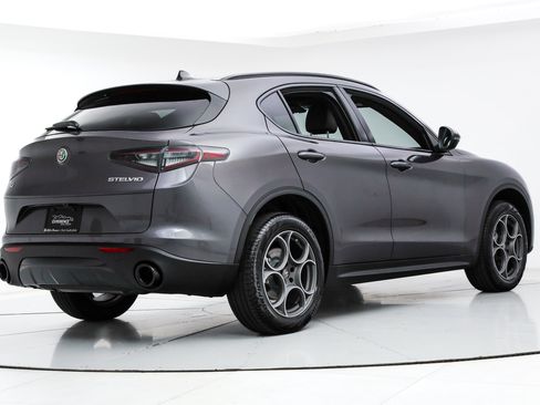Used 2026 Alfa Romeo Stelvio Sprint w/ Convenience Package AWD/4WD image 5