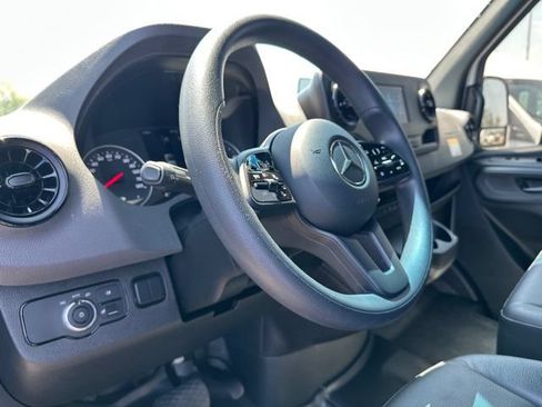 Used 2024 Mercedes-Benz Sprinter 2500 w/ Acoustic Package image 16