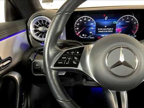 Used 2025 Mercedes-Benz CLA 250 image 18
