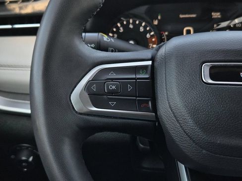 Used 2025 Jeep Compass Limited AWD/4WD image 24