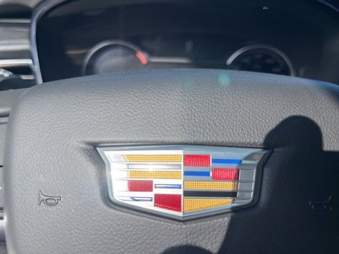 New 2025 Cadillac XT6 Luxury image 45