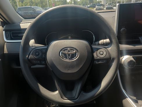 Certified 2025 Toyota RAV4 XLE AWD/4WD image 21