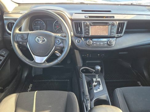 Used 2018 Toyota RAV4 XLE image 14