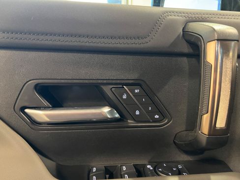 Used 2025 GMC Hummer EV 3X w/ LPO, Sport Package AWD/4WD image 27
