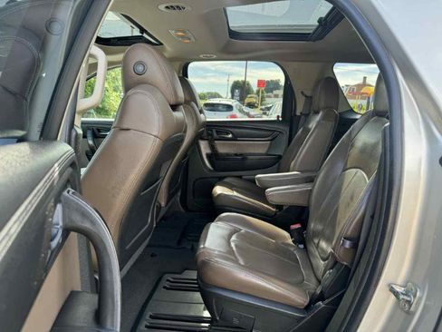 Used 2014 GMC Acadia SLT image 12