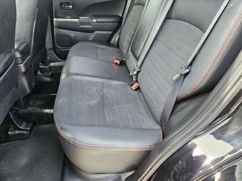 Used 2022 Mitsubishi Outlander Sport SE image 17