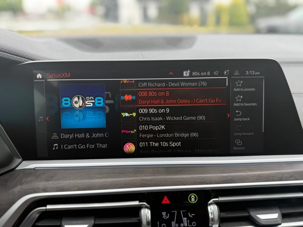 Used 2022 BMW X7 xDrive40i w/ Premium Package AWD/4WD image 18