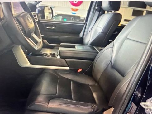 Used 2023 Toyota Tundra Platinum AWD/4WD image 11