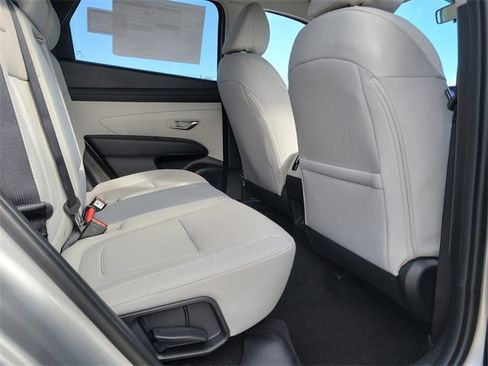 New 2026 Hyundai Tucson SEL image 18