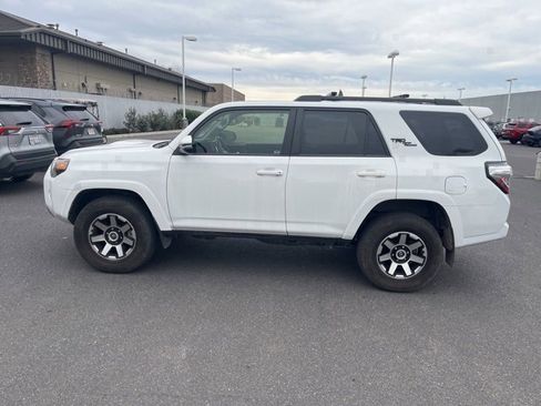 Used 2023 Toyota 4Runner TRD Off-Road Premium image 8