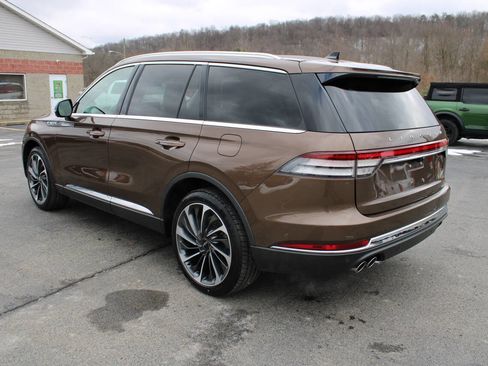 Used 2022 Lincoln Aviator Reserve w/ Equipment Group 201A image 3