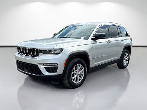 Used 2022 Jeep Grand Cherokee Limited AWD/4WD image 7