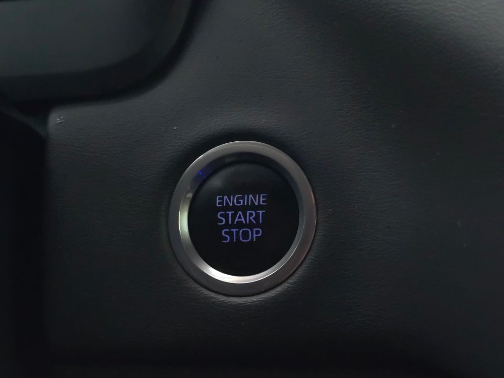 Used 2024 Toyota Tundra Platinum AWD/4WD image 42