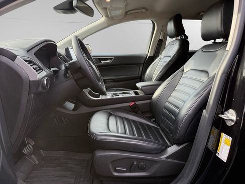 Used 2023 Ford Edge SEL w/ Convenience Package image 9