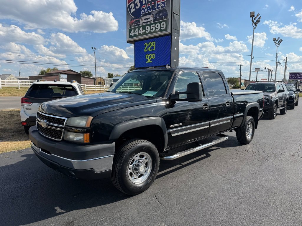 Used 2006 Chevrolet Silverado 2500 LT w/ Onstar Plus Package RWD image 6