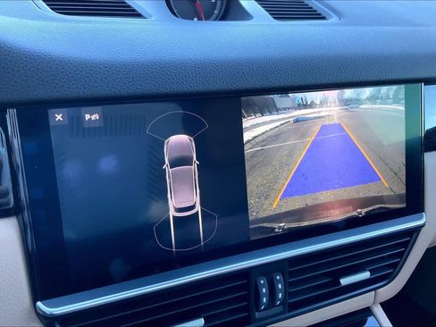 Used 2019 Porsche Cayenne image 28