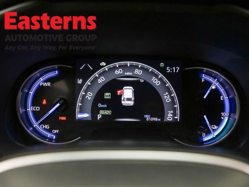 Used 2022 Toyota RAV4 SE image 18