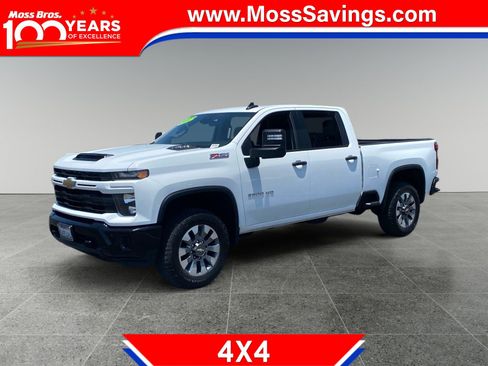 Used 2026 Chevrolet Silverado 2500 Custom w/ Custom Value Package AWD/4WD image 1