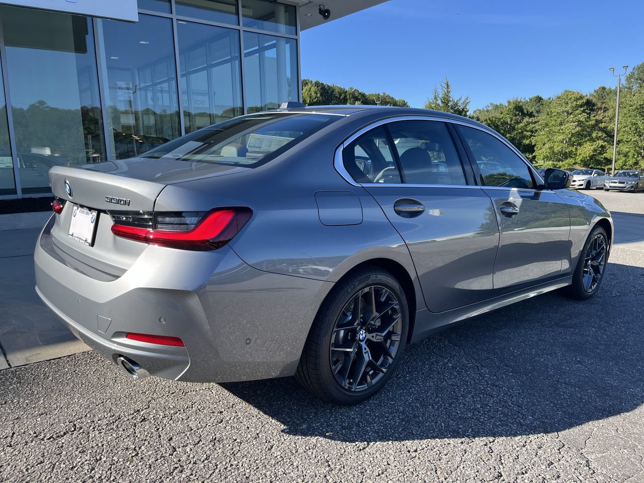 Certified 2026 BMW 330i xDrive Sedan w/ Premium Package AWD/4WD image 8