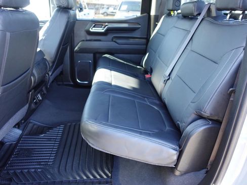 Used 2024 Chevrolet Silverado 1500 LT image 21