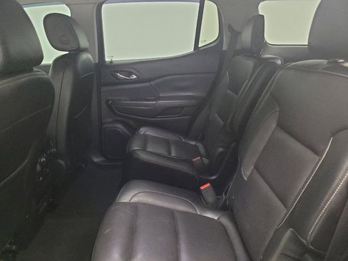 Used 2018 GMC Acadia SLT image 18