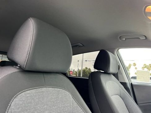 Used 2023 Hyundai Kona SE FWD image 21