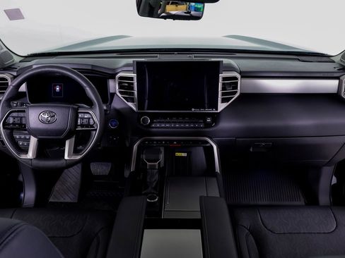 Used 2024 Toyota Sequoia Limited w/ Tow Technology Package image 11