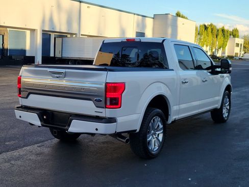 Used 2018 Ford F150 Platinum w/ Equipment Group 701A Luxury AWD/4WD image 4