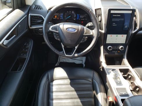Used 2023 Ford Edge SEL w/ Convenience Package image 13