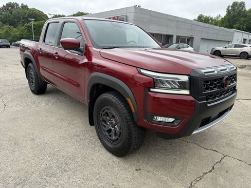 Used 2025 Nissan Frontier PRO-4X w/ Pro Premium Package AWD/4WD image 3