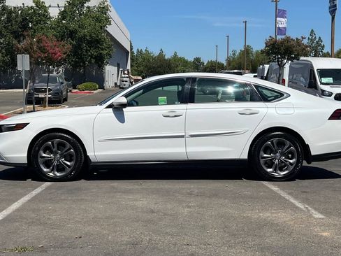 Used 2023 Honda Accord EX image 6
