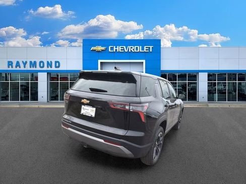 New 2026 Chevrolet Equinox LT w/ Convenience Package II AWD/4WD image 4