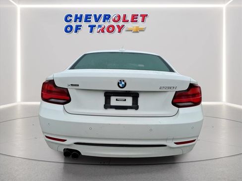Used 2020 BMW 230i xDrive Coupe w/ Premium Package AWD/4WD image 8
