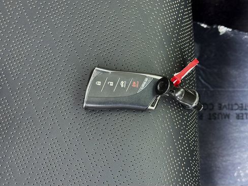 Used 2022 Lexus LS 500 F Sport image 43