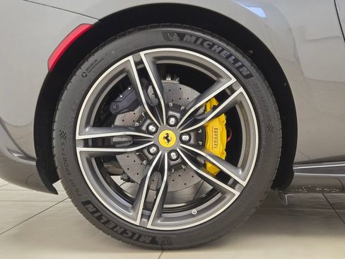 Used 2023 Ferrari Roma RWD image 7