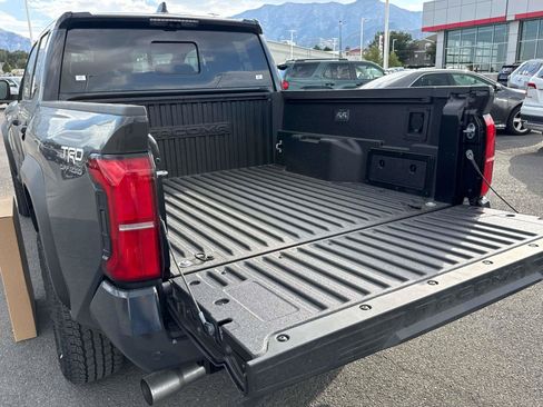 New 2026 Toyota Tacoma TRD Off-Road w/ TRD Off Road Premium Package AWD/4WD image 12
